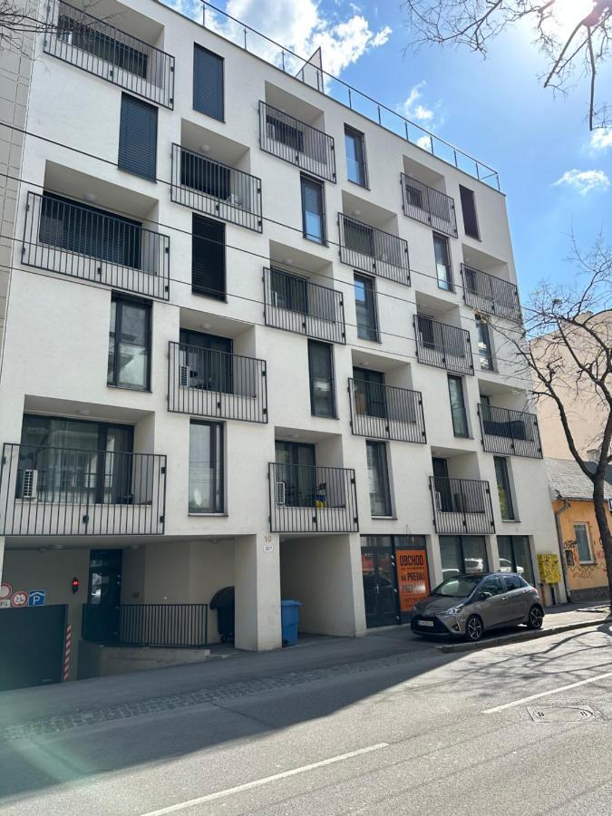 Mickey Apartment Old Town 브라티슬라바 외부 사진